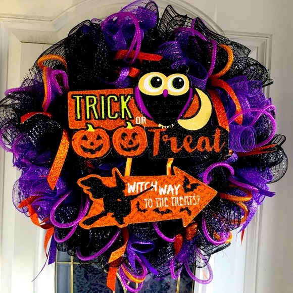 Halloween decorations - Picture 1 of 2